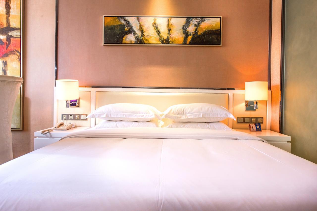 Rui Xin International Hotel Shenzhen Dış mekan fotoğraf